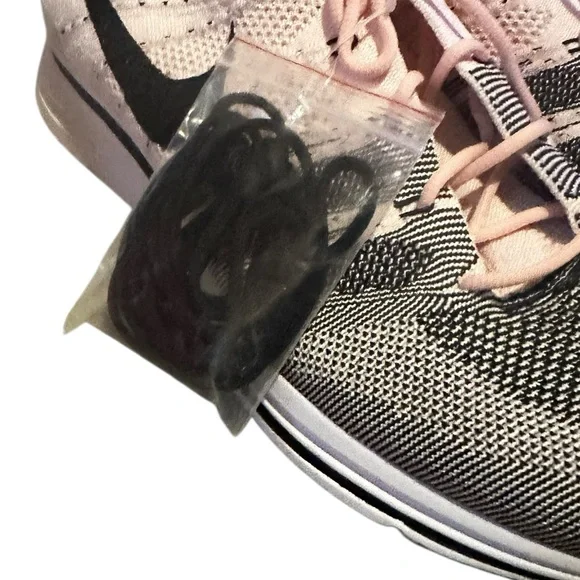 NIKE Flyknit Trainer Sunset Tint NWOT - partial box - AUTHENTICATED Rare size 15